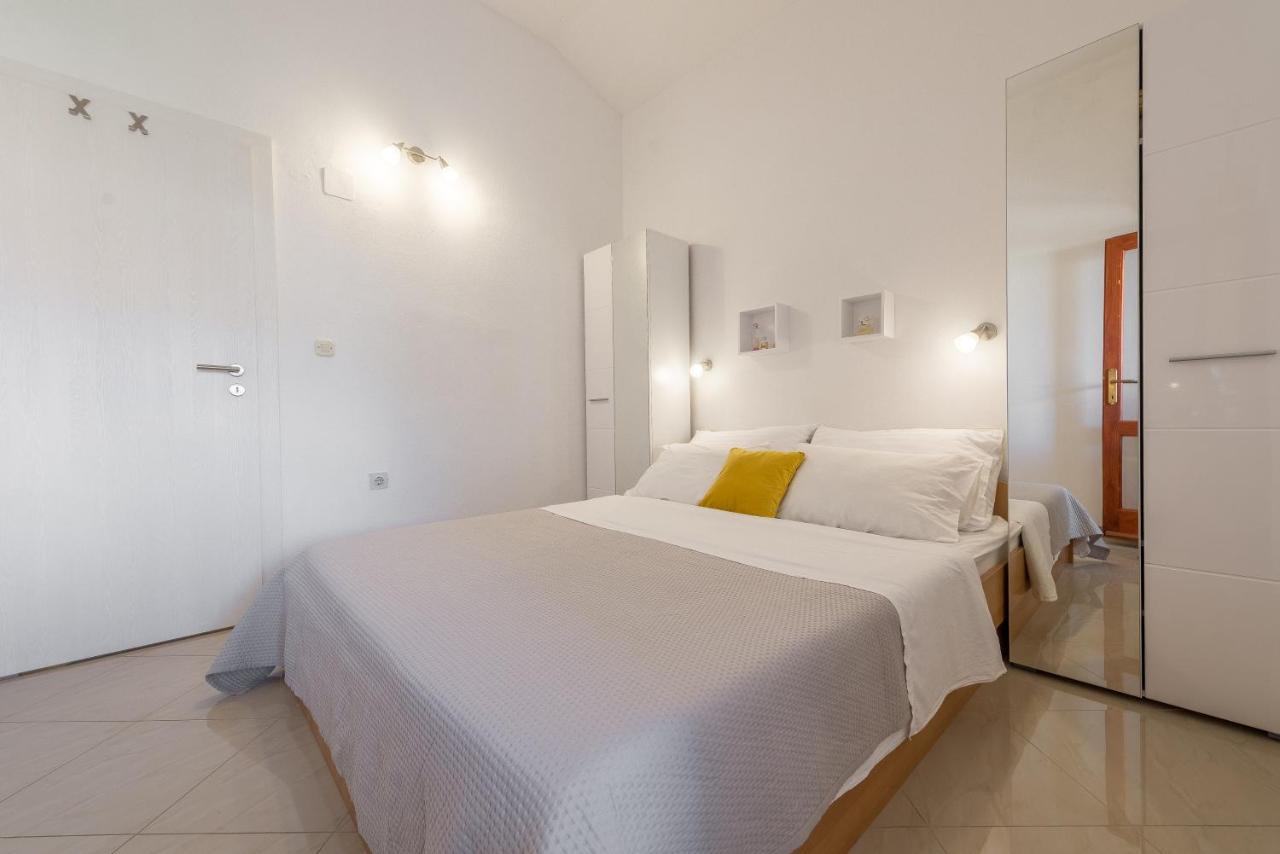 Apartments Maria 쿠클리차 외부 사진