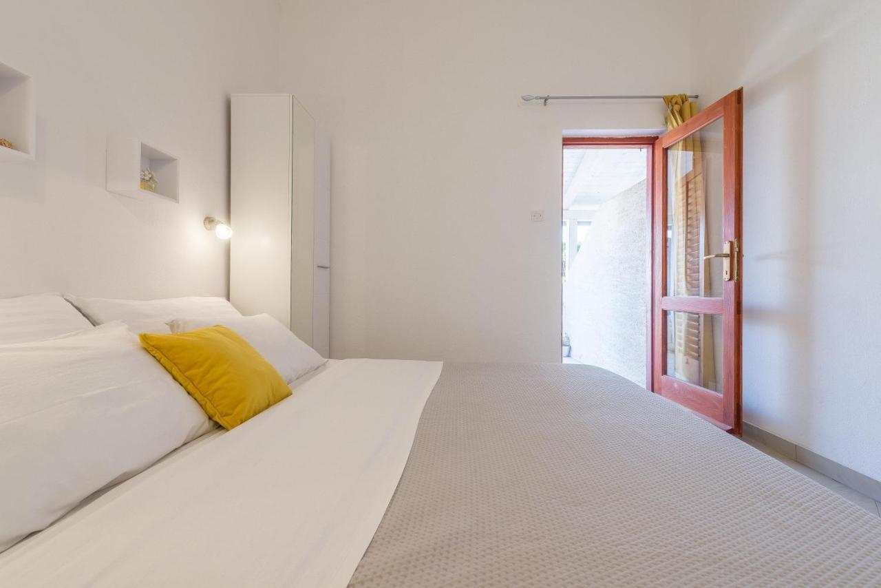 Apartments Maria 쿠클리차 외부 사진
