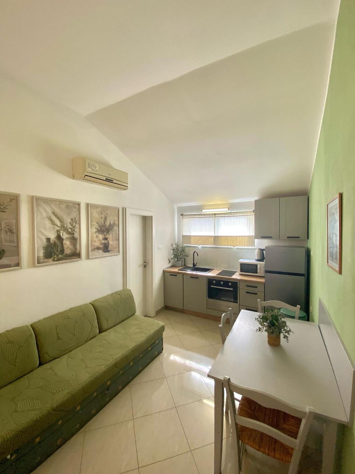 Apartments Maria 쿠클리차 외부 사진